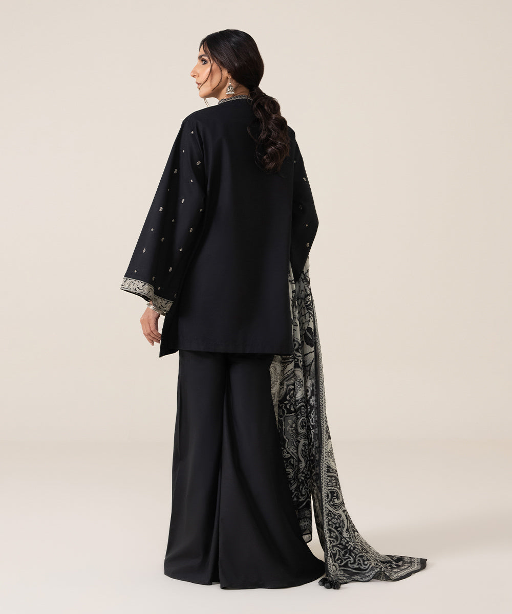 3 Piece - Embroidered Textured Lawn Suit