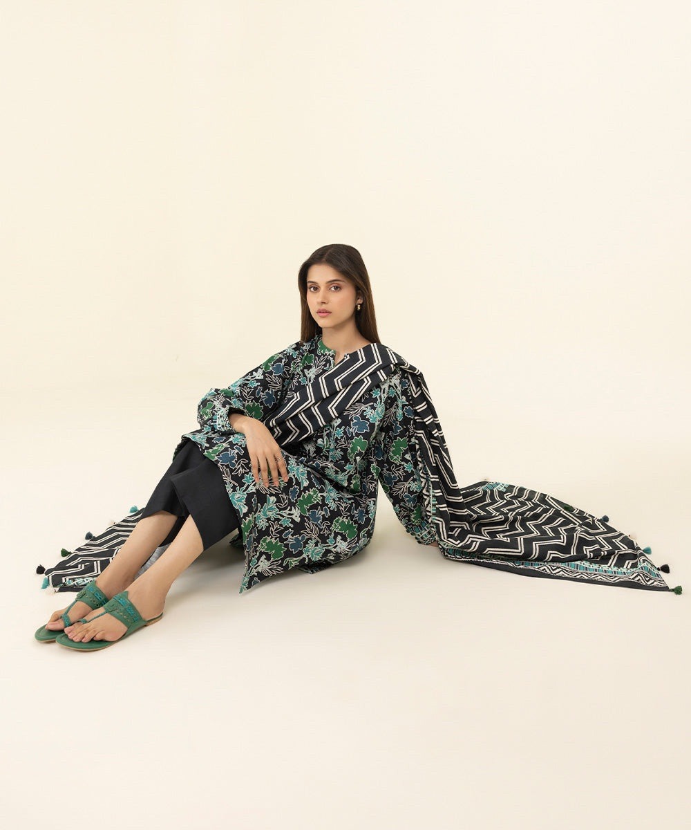 2 Piece - Printed Khaddar Suit