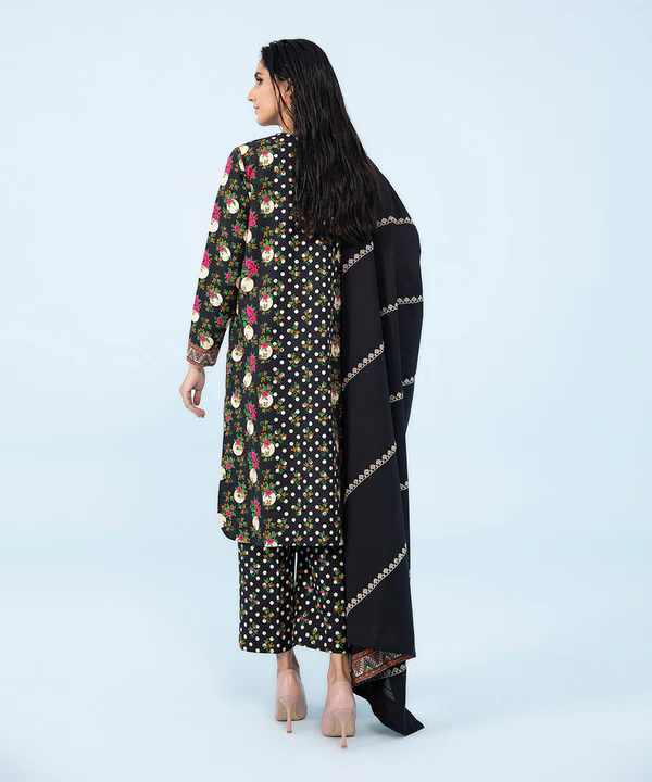 3 Piece - Embroidered Light Khaddar Suit