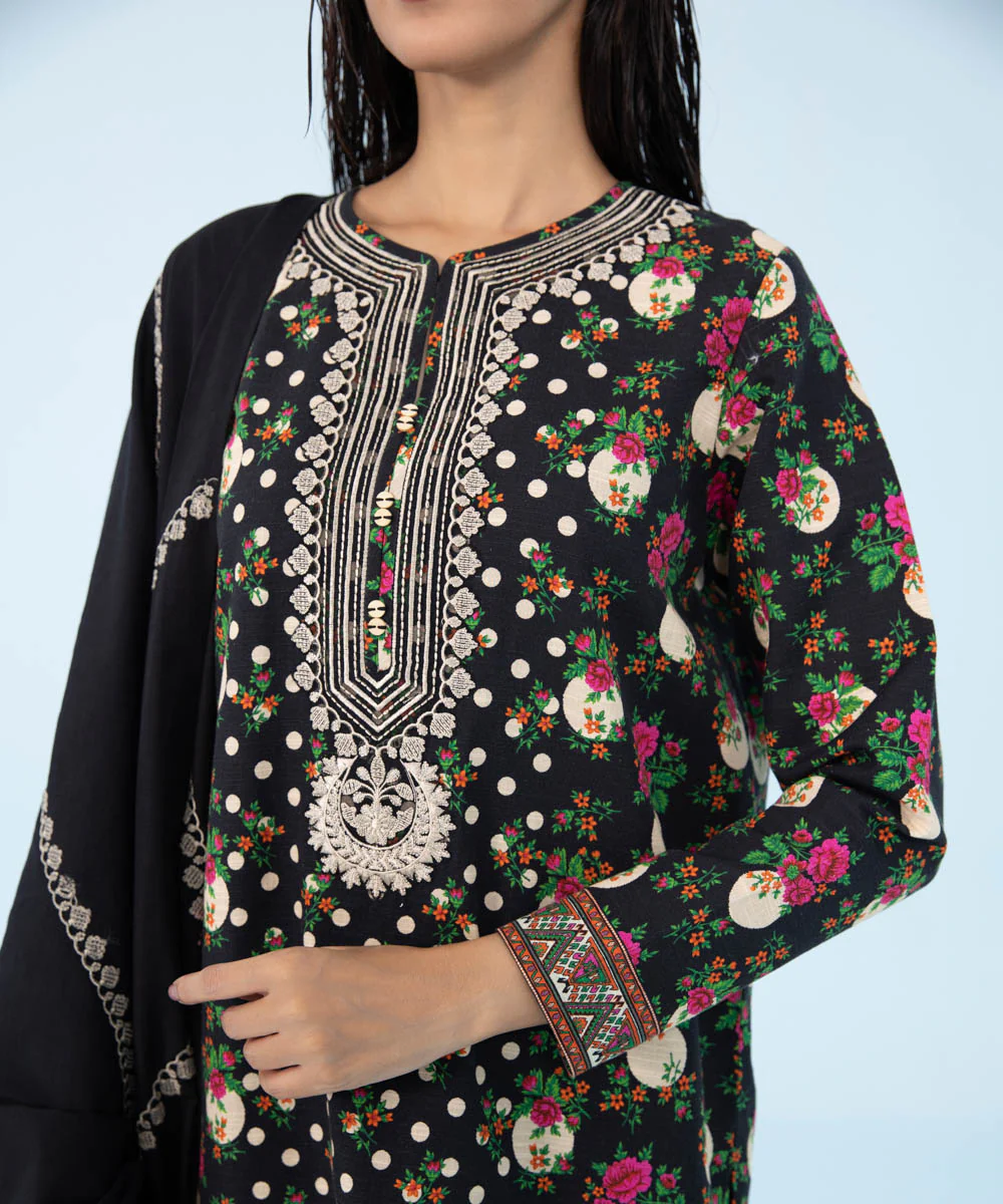 3 Piece - Embroidered Light Khaddar Suit