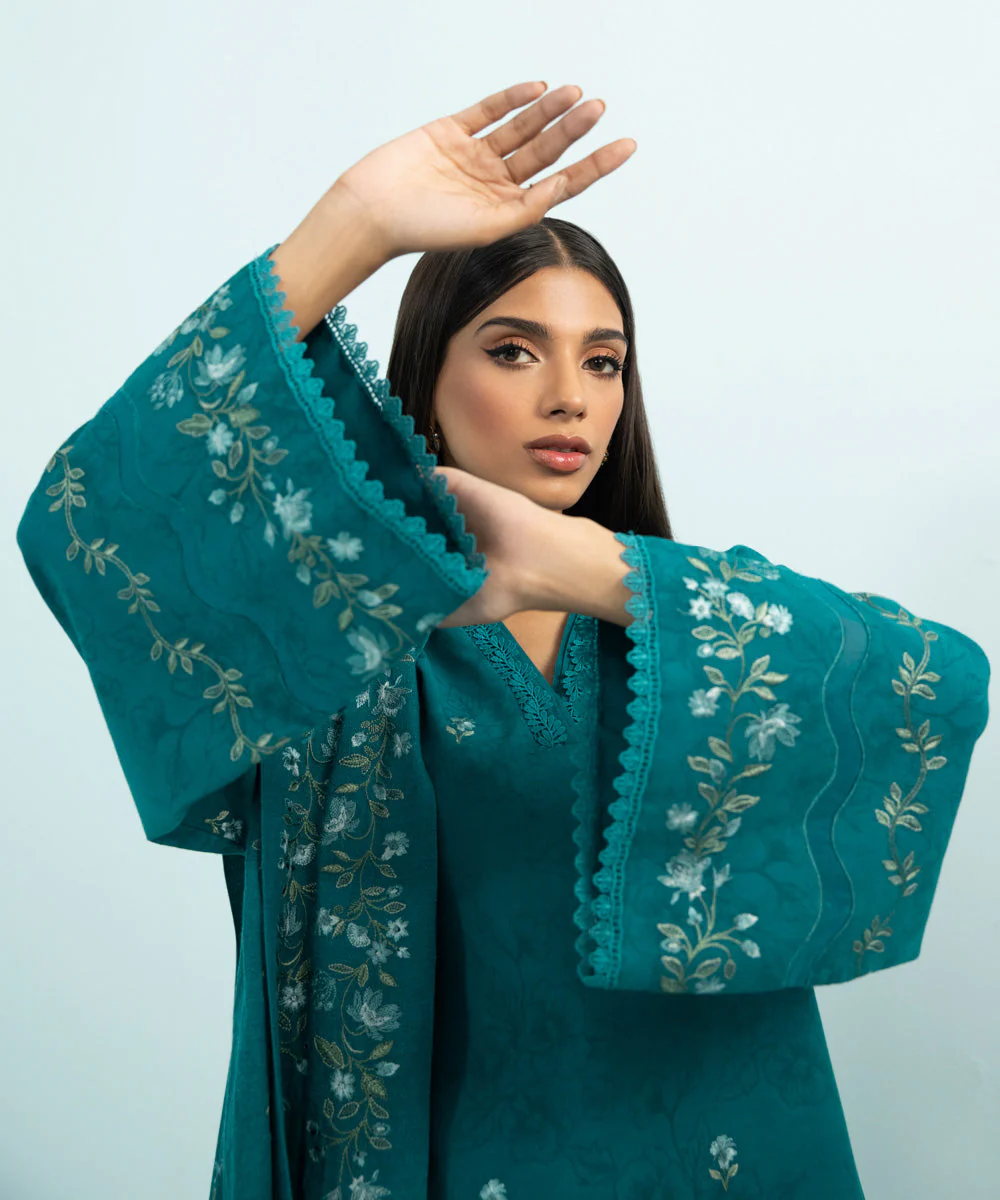 2 Piece - Embroidered Jacquard Suit