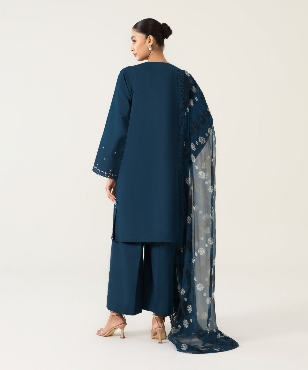 3 Piece - Embroidered Textured Lawn Suit