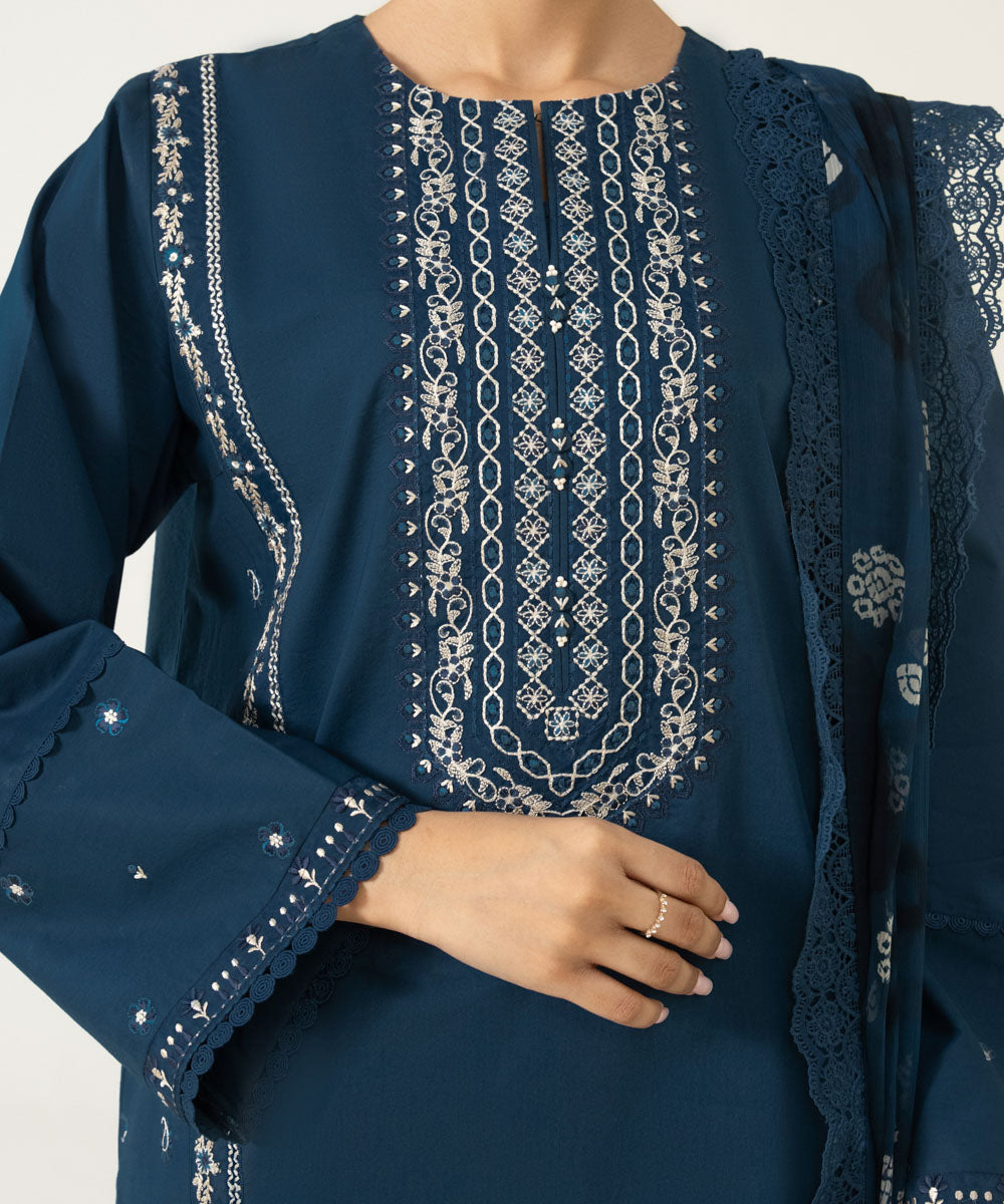 3 Piece - Embroidered Textured Lawn Suit