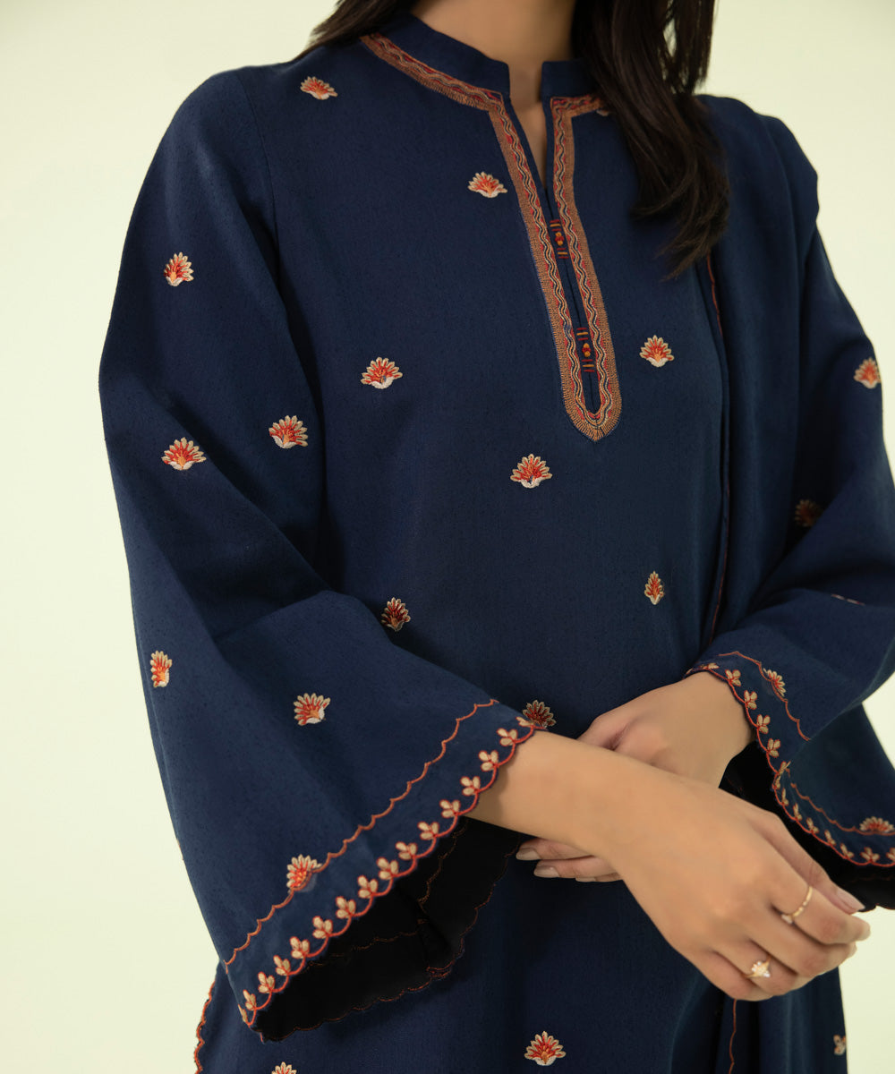 3 PIECE – EMBROIDERED COTTON KARANDI SUIT