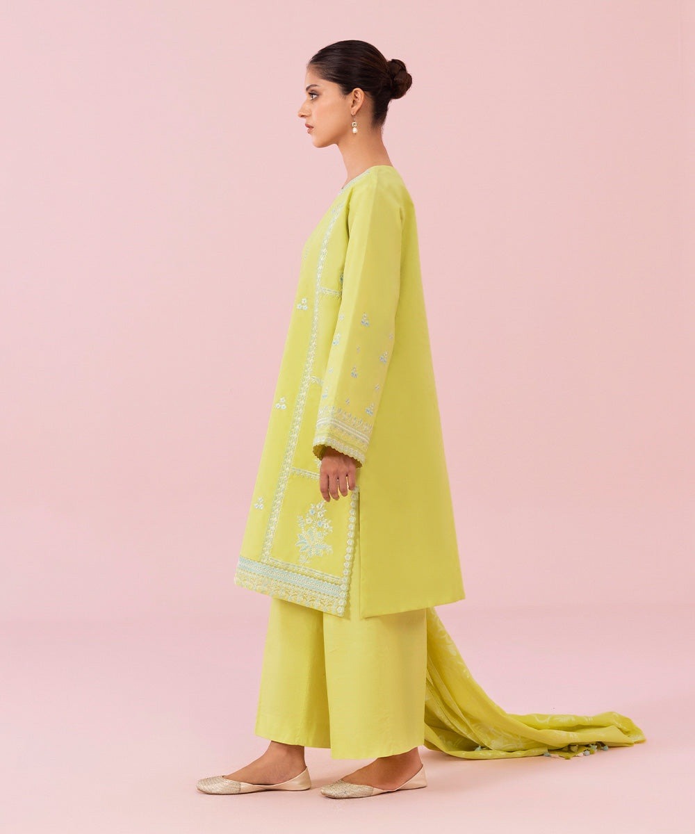 3 Piece - Embroidered Lawn Suit