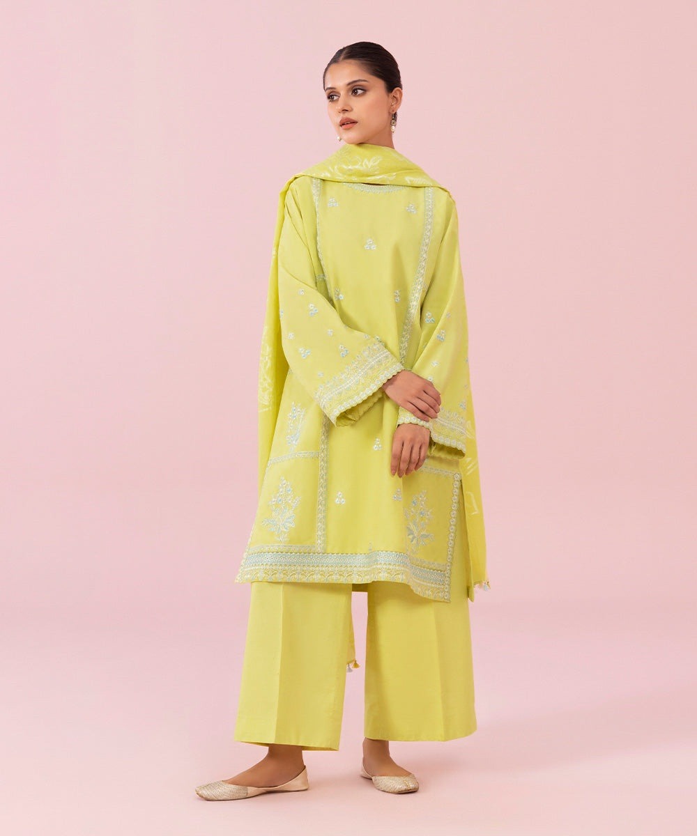 3 Piece - Embroidered Lawn Suit