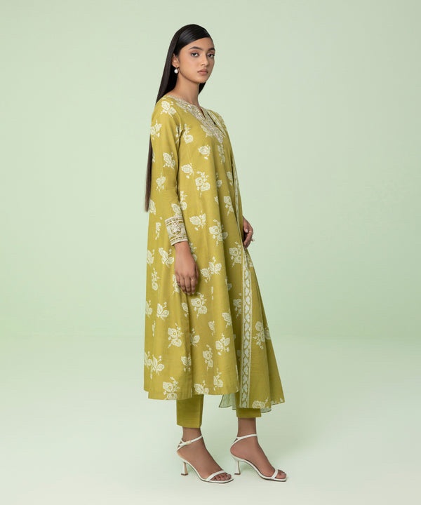 3 Piece - Embroidered Light Khaddar Suit