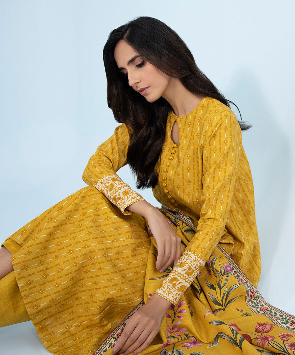 2 Piece - Printed Khaddar Suit