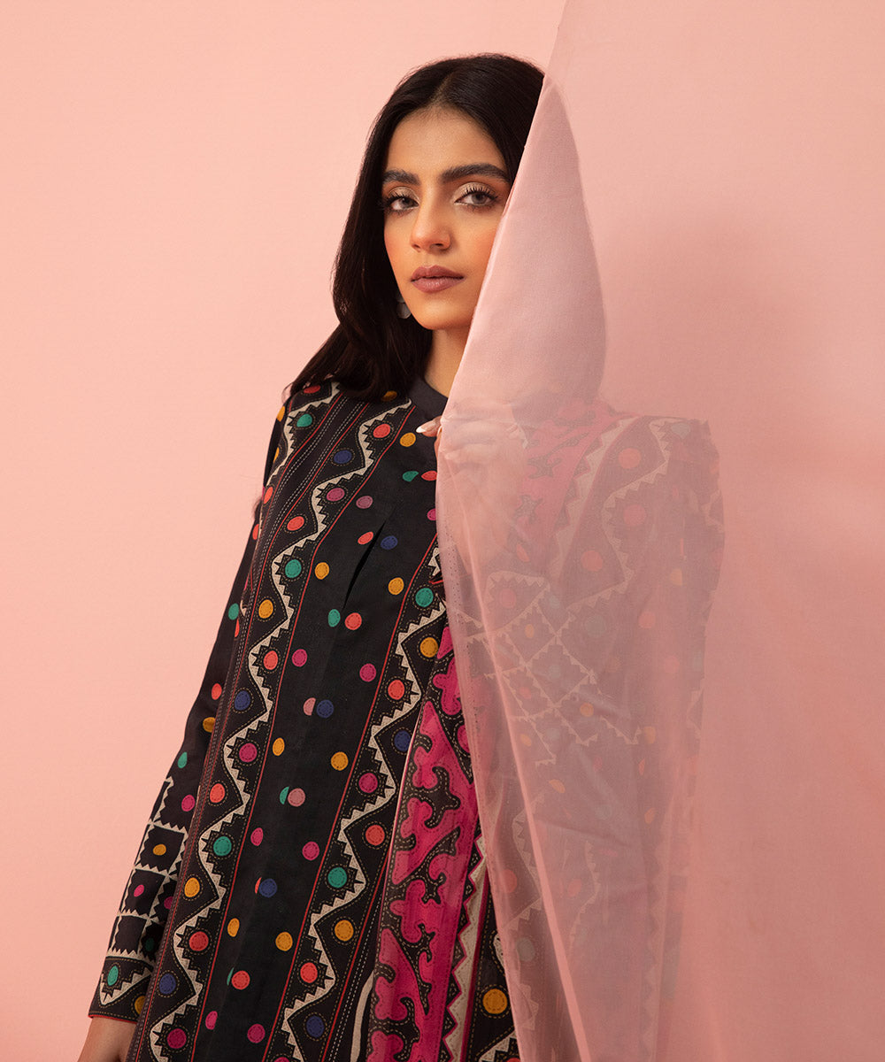 2 Piece – Digital Printed Lawn Suit
