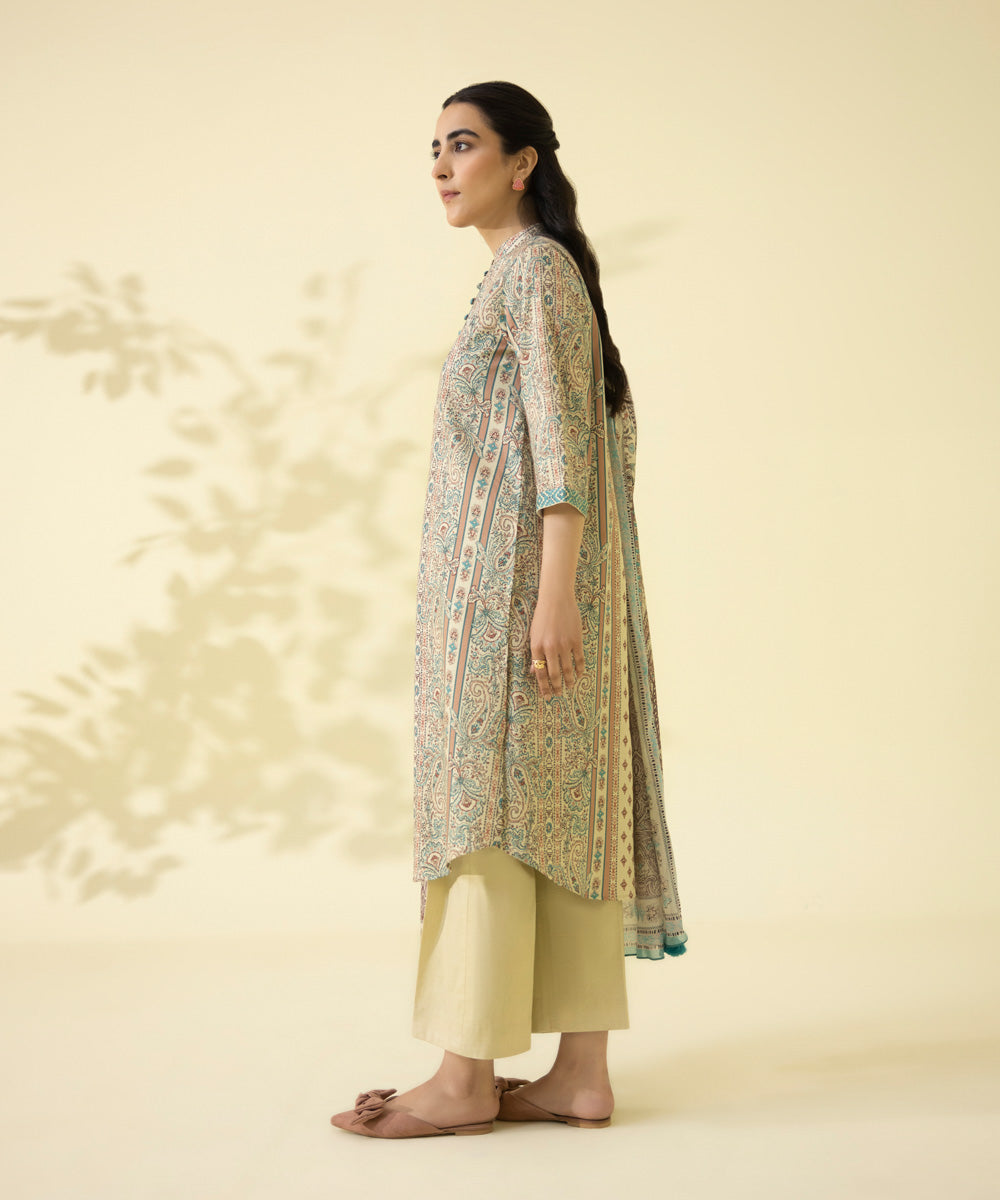 2 Piece – Digital Printed Lawn Suit