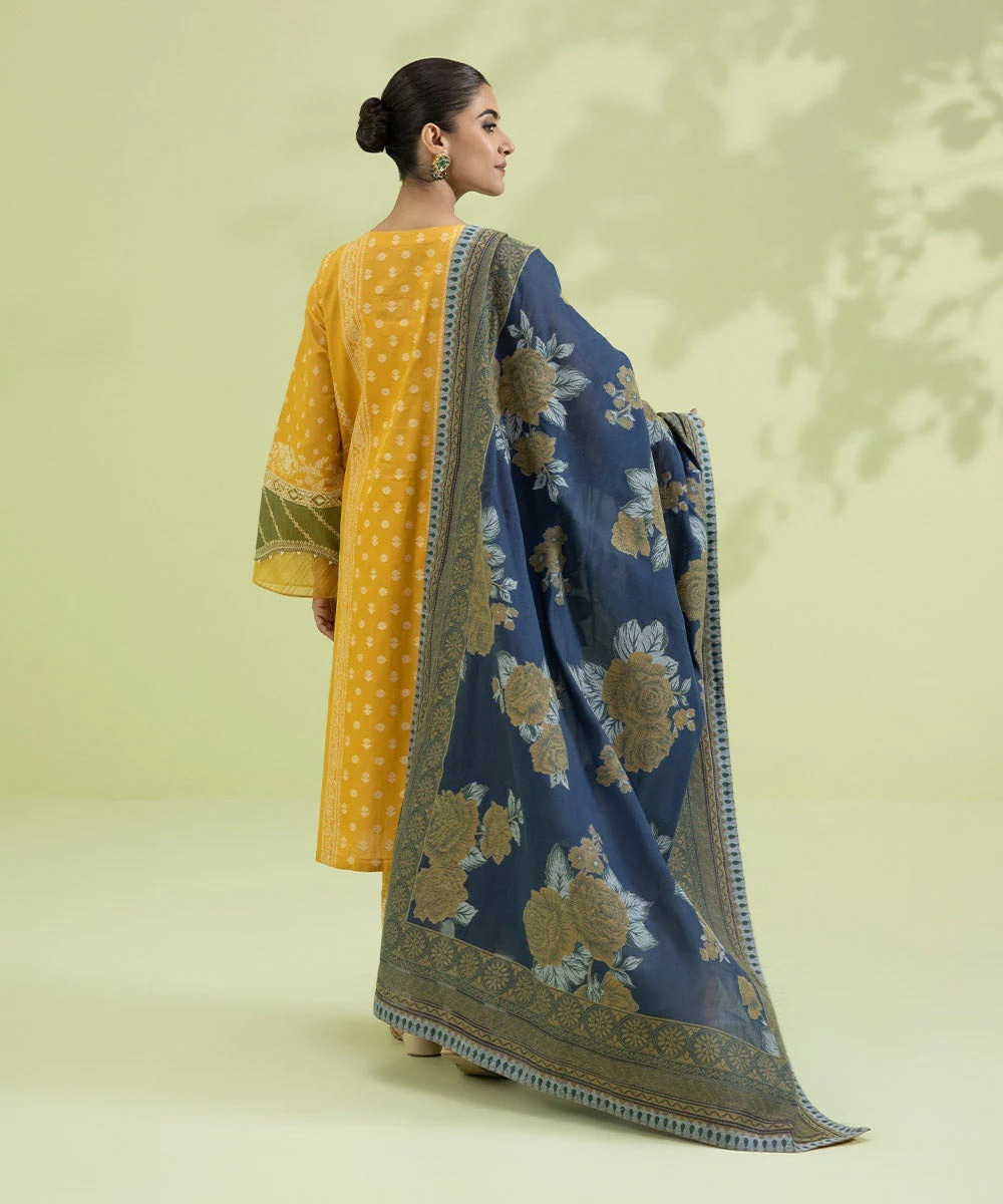 3 Piece - Embroidered Jacquard Suit