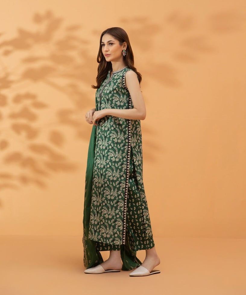 3 Piece - Embroidered Lawn Suit