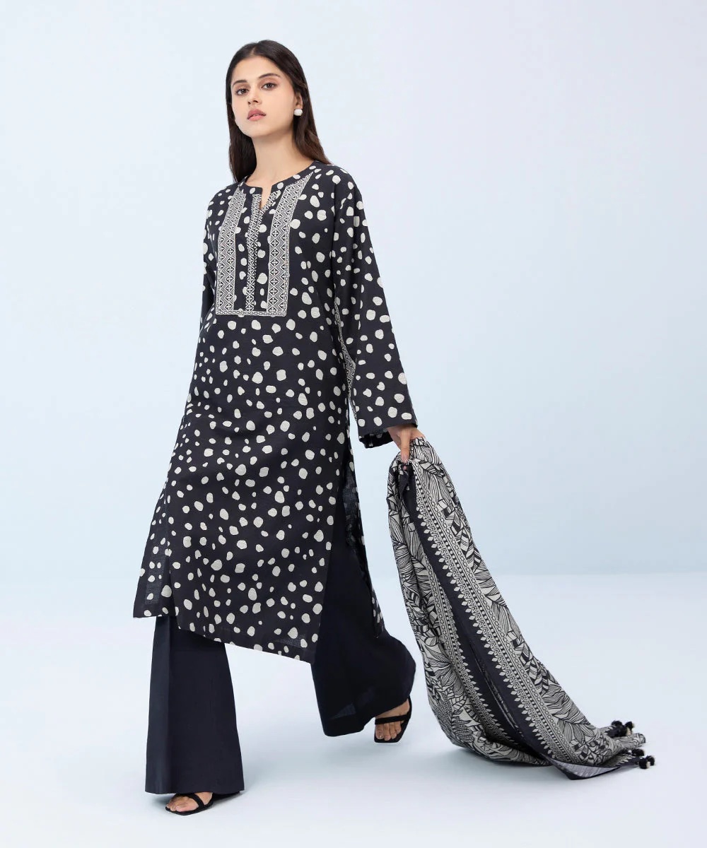 3 Piece - Printed Khaddar Suit