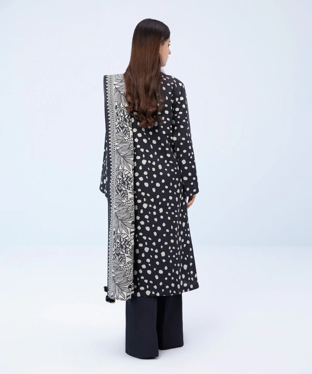 3 Piece - Printed Khaddar Suit