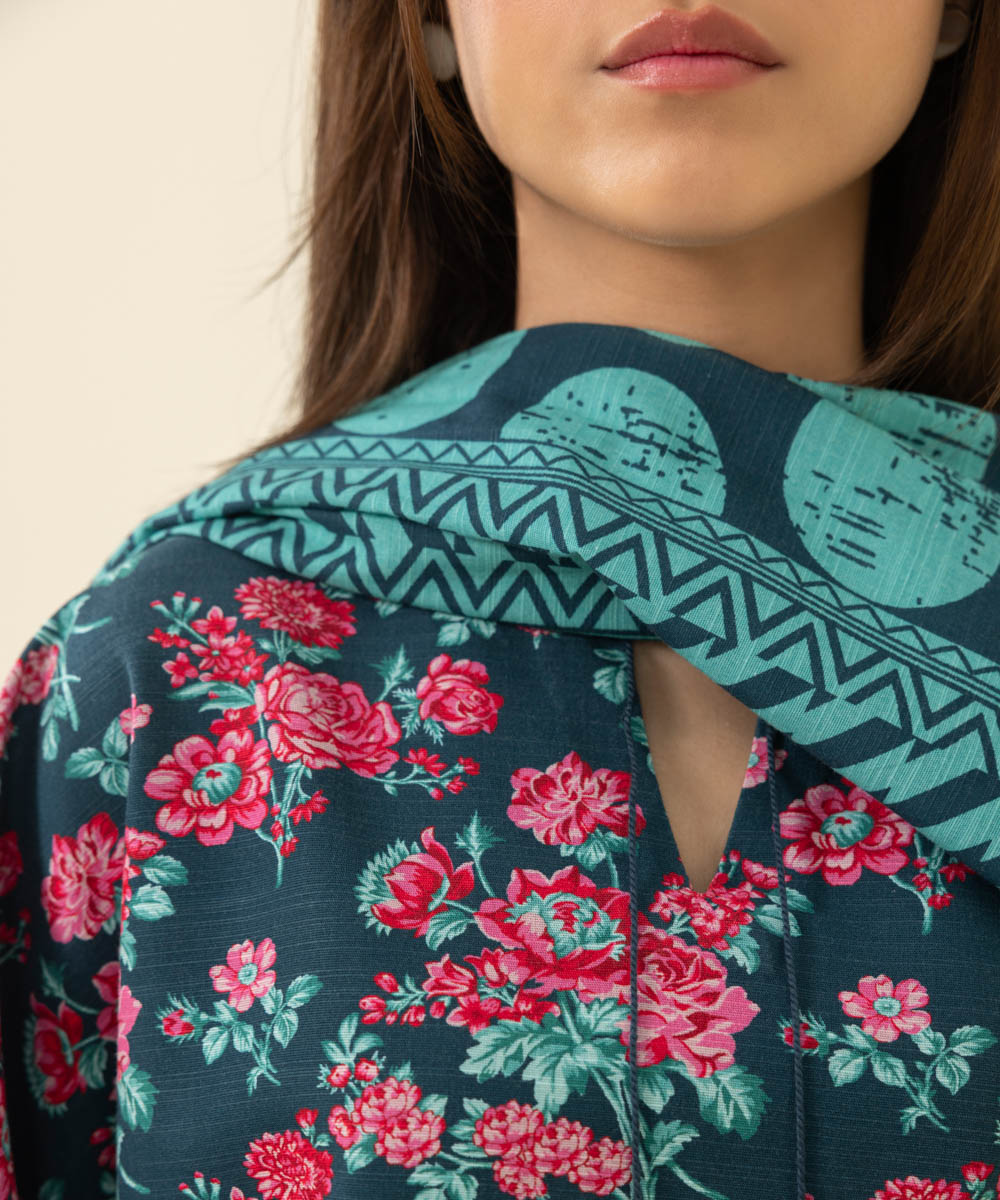 2 Piece - Printed Khaddar Suit