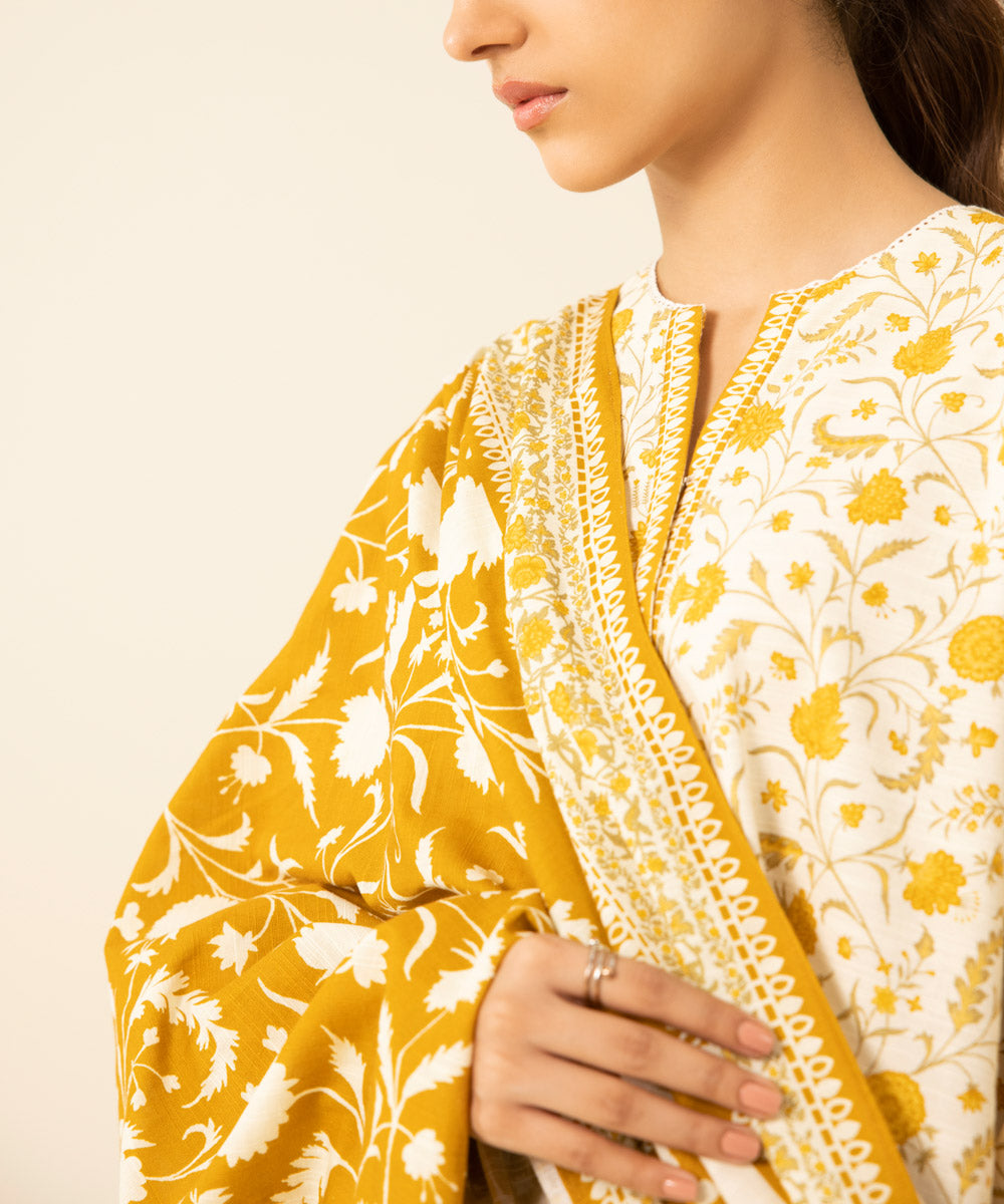 2 Piece - Khaddar Printed Suit
