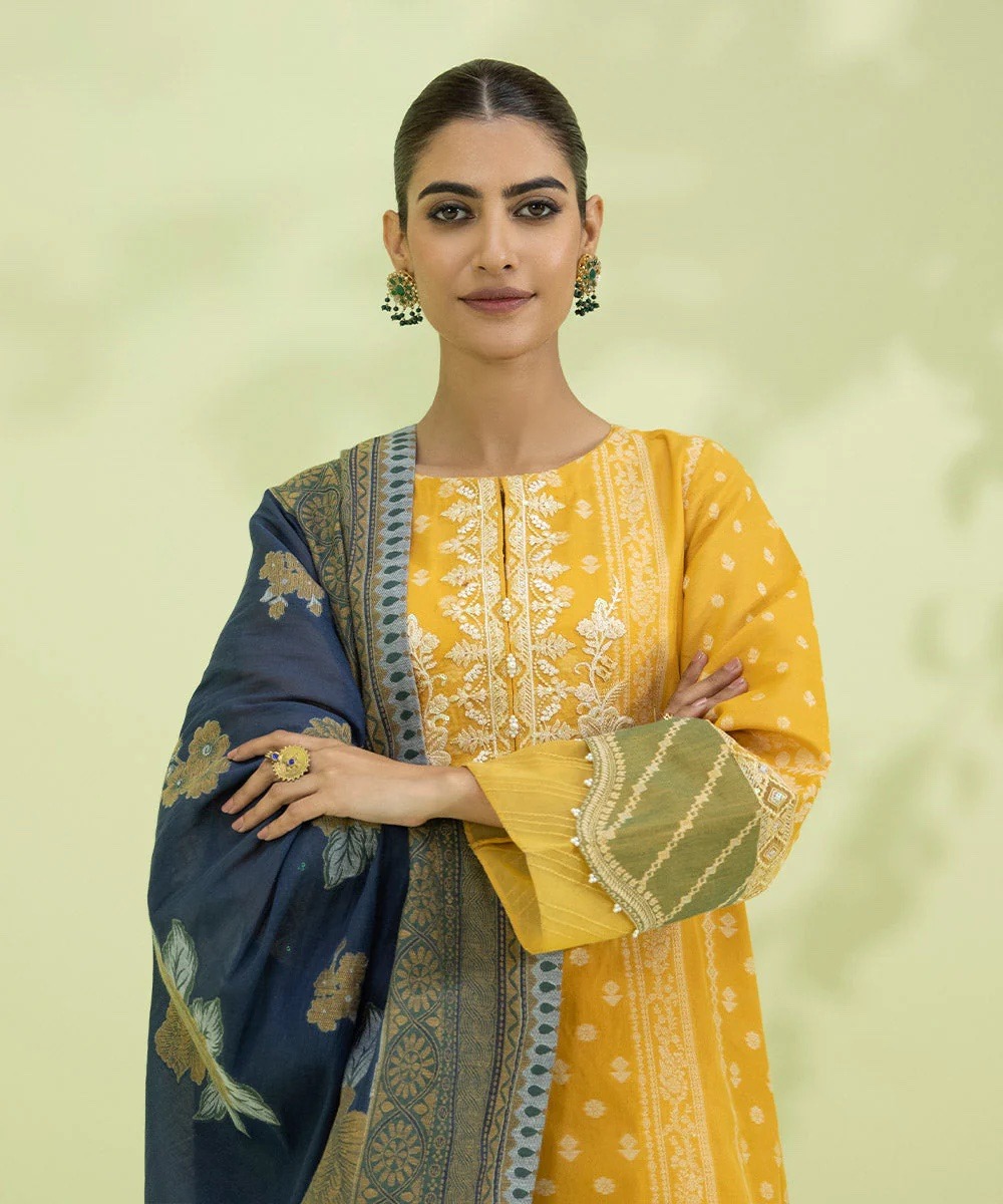 3 Piece - Embroidered Jacquard Suit