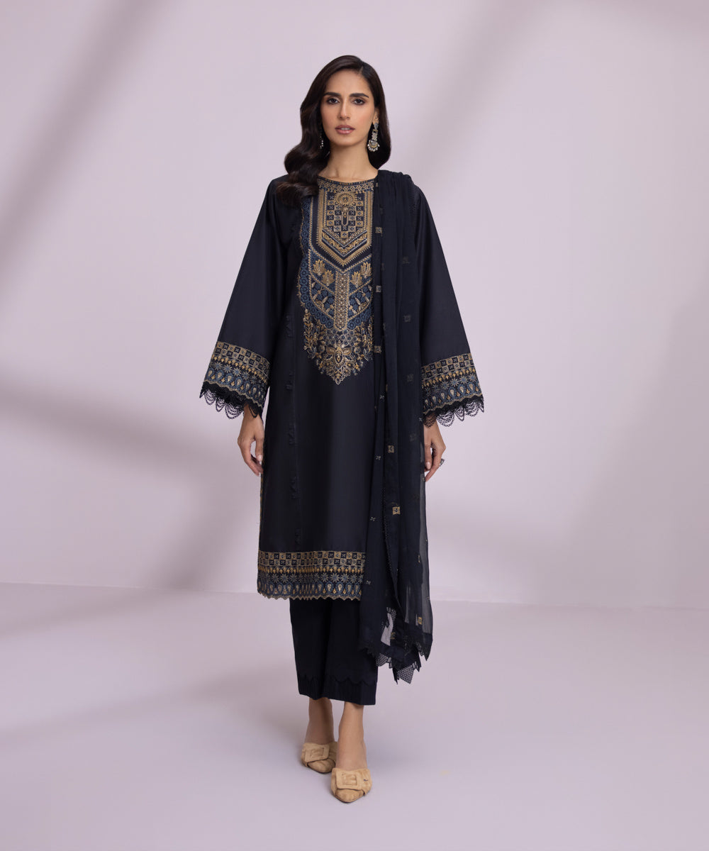 3 Piece - Embroidered Lawn Suit