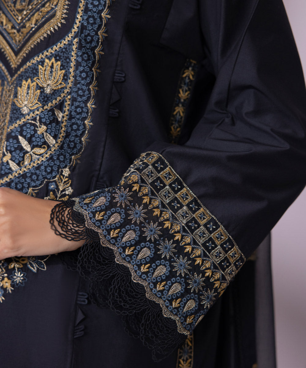 3 Piece - Embroidered Lawn Suit
