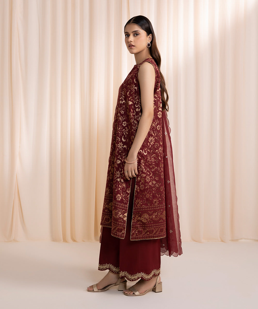 3 Piece - Embroidered Jacquard Suit