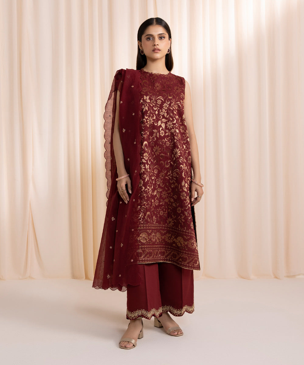 3 Piece - Embroidered Jacquard Suit